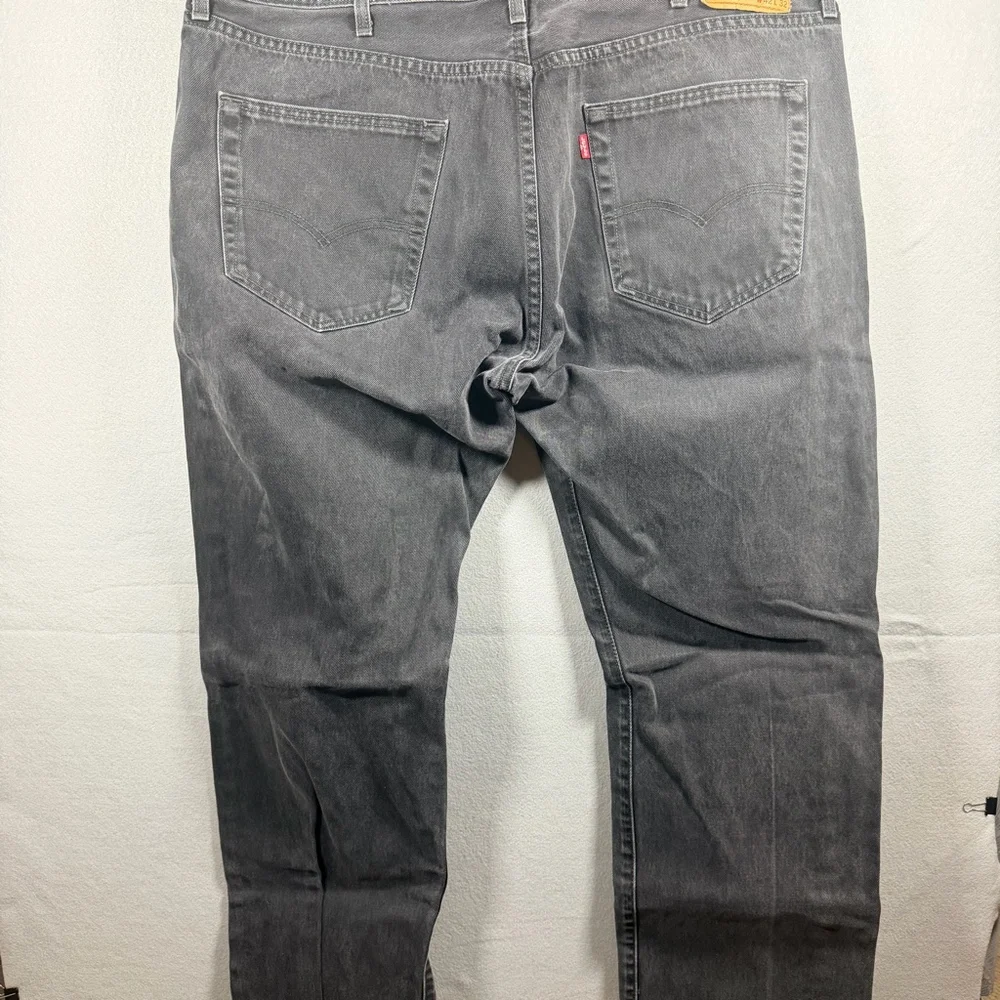LEVI’S 501 STRAIGHT LEG JEANS MENS 42X32 BLACK GRAY WASH BUTTON FLY